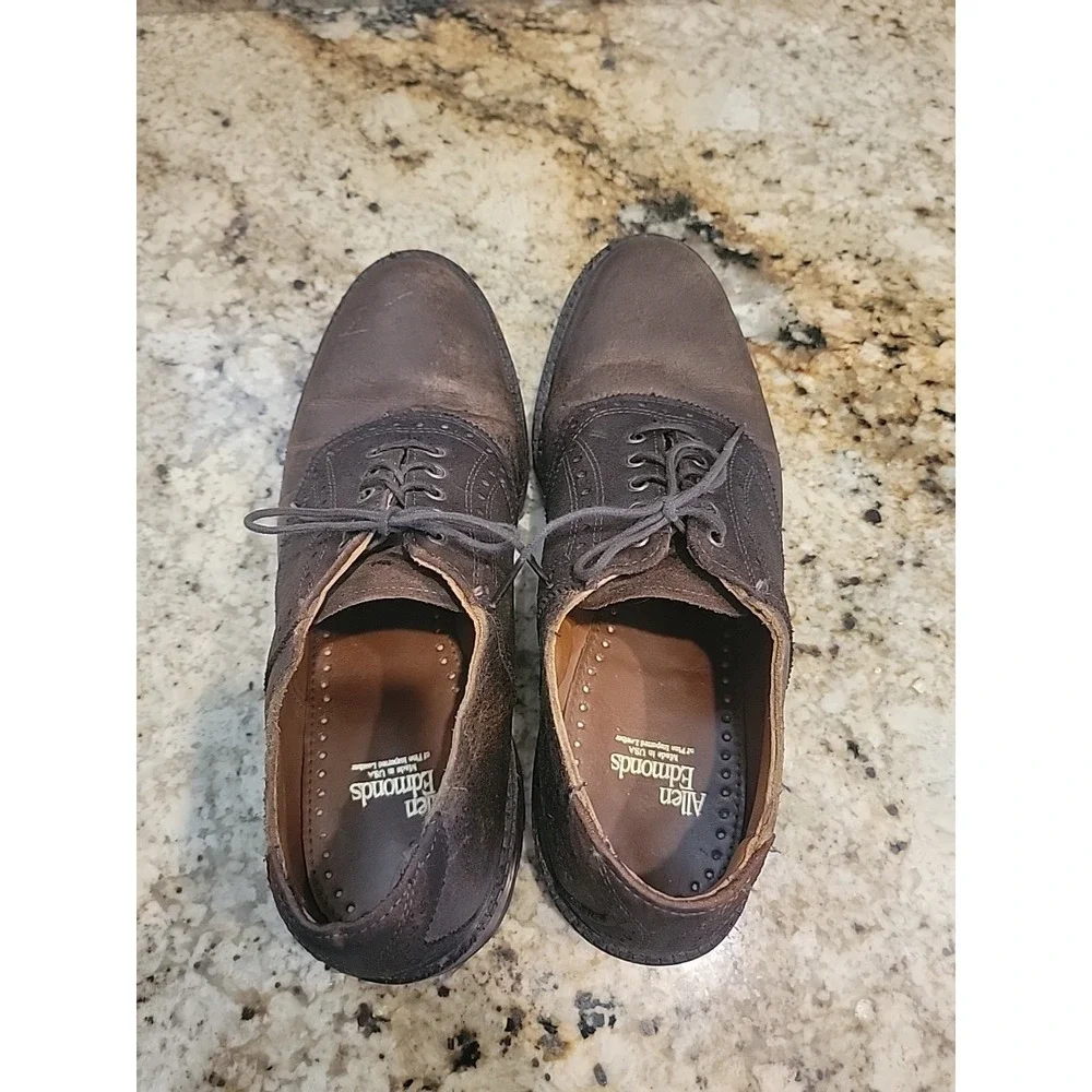 Allen Edmonds Steinbok 9 D Dark Brown Leather w/ Dainite Rubber Soles.  USA Made